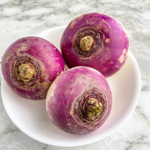 Bowl with three large turnips.